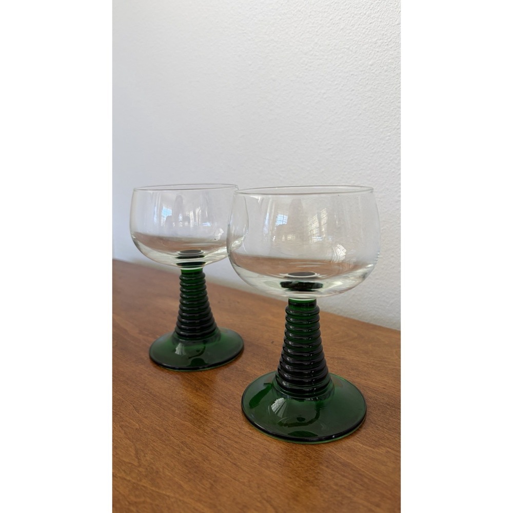 Set Of 2 Vintage MCM Luminarc Green Stem‎ Rib Beehive Wine Glasses